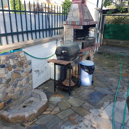 Nautilus Guest House Nea Iraklitsa Exterior photo