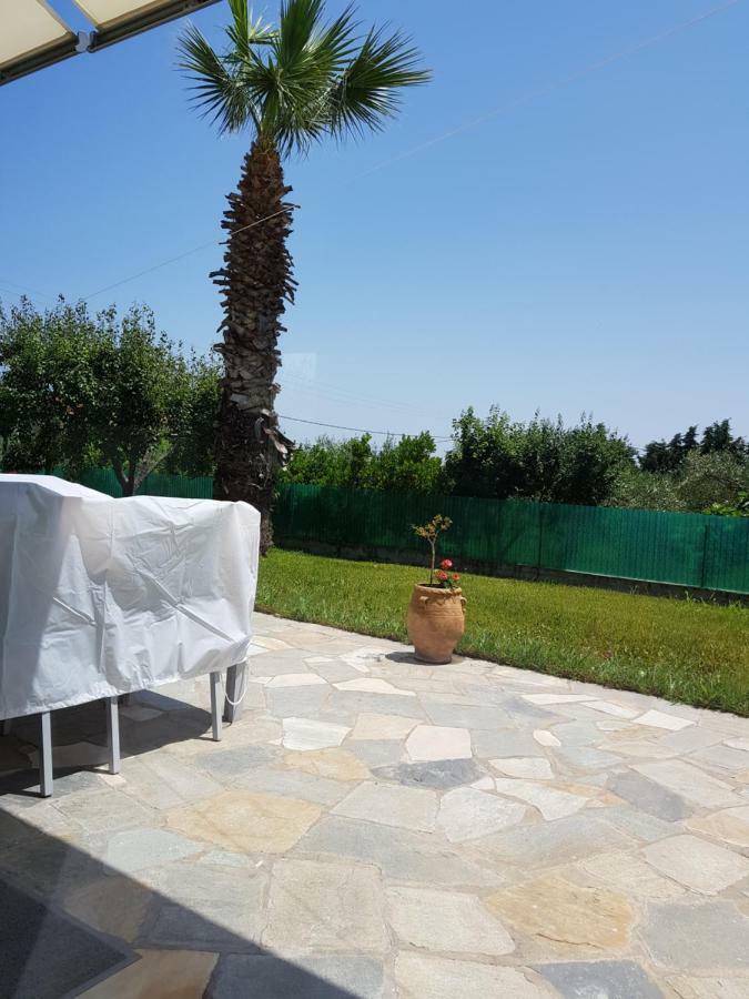Nautilus Guest House Nea Iraklitsa Exterior photo