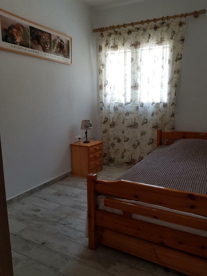 Nautilus Guest House Nea Iraklitsa Exterior photo